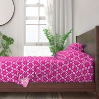 Pink abstract trellis / medium