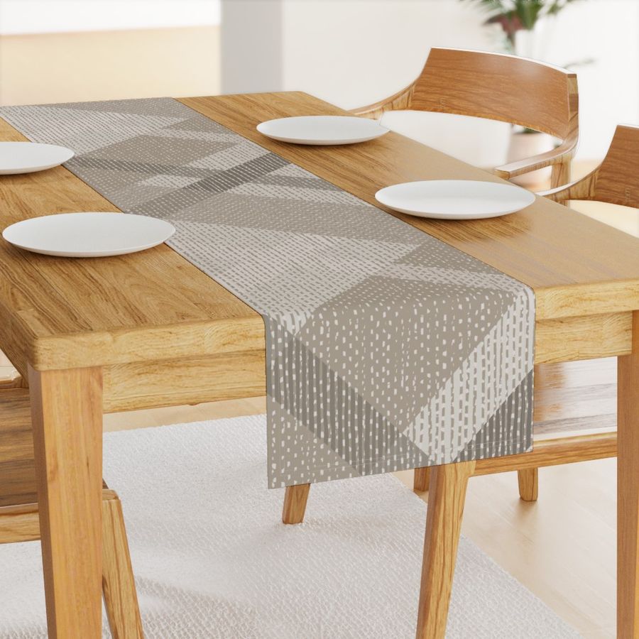 HOME_GOOD_TABLE_RUNNER