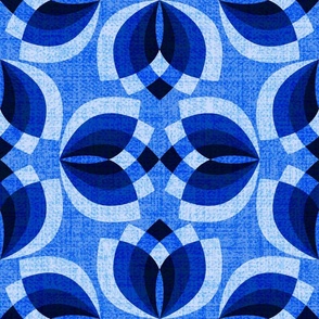 Large scale • Retro cobalt blue flowers multidirectional