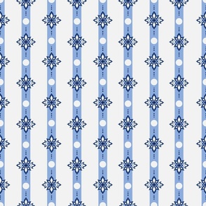 Floral Quatrefoil Stripe - Delft Blue - Medium Scale