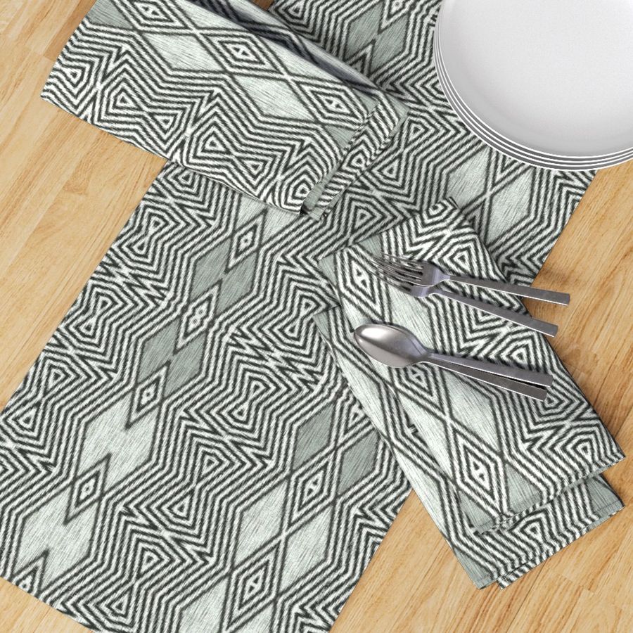 HOME_GOOD_TABLE_RUNNER