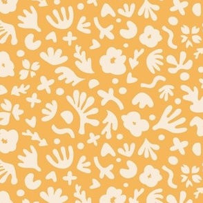 Wiggle Room Boho Bouquet Large Scale Cream on Apricot