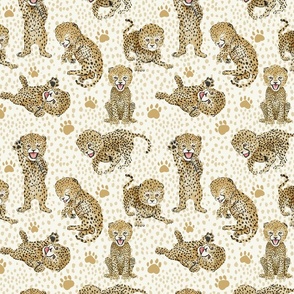 Playful Cheetah Cubs Paste Beige Small Scale