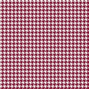 Small // Raspberry Houndstooth on Oat