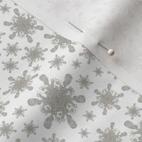 Vintage Snowflake Charm White 6x6