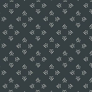 Circles and Diamonds Geometric Wallpaper in Black and White