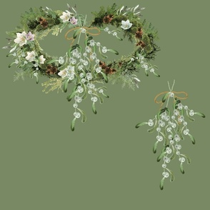 Christmas  Foliage Heart and Mistletoe - Green LARGE