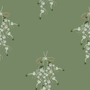 Mistletoe Bunch - Rich Green  MEDIUM