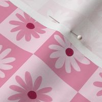 Minimal Checker Board Pink Daisy Flowers