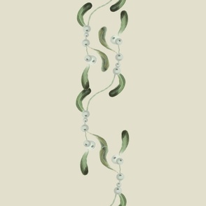 Mistletoe Green Garland - Cream LARGE