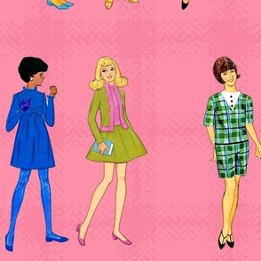 Mod Dolls Wallpaper Plaid