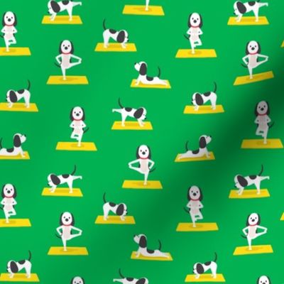 (small scale) Cute Yoga Dogs - green - LAD23