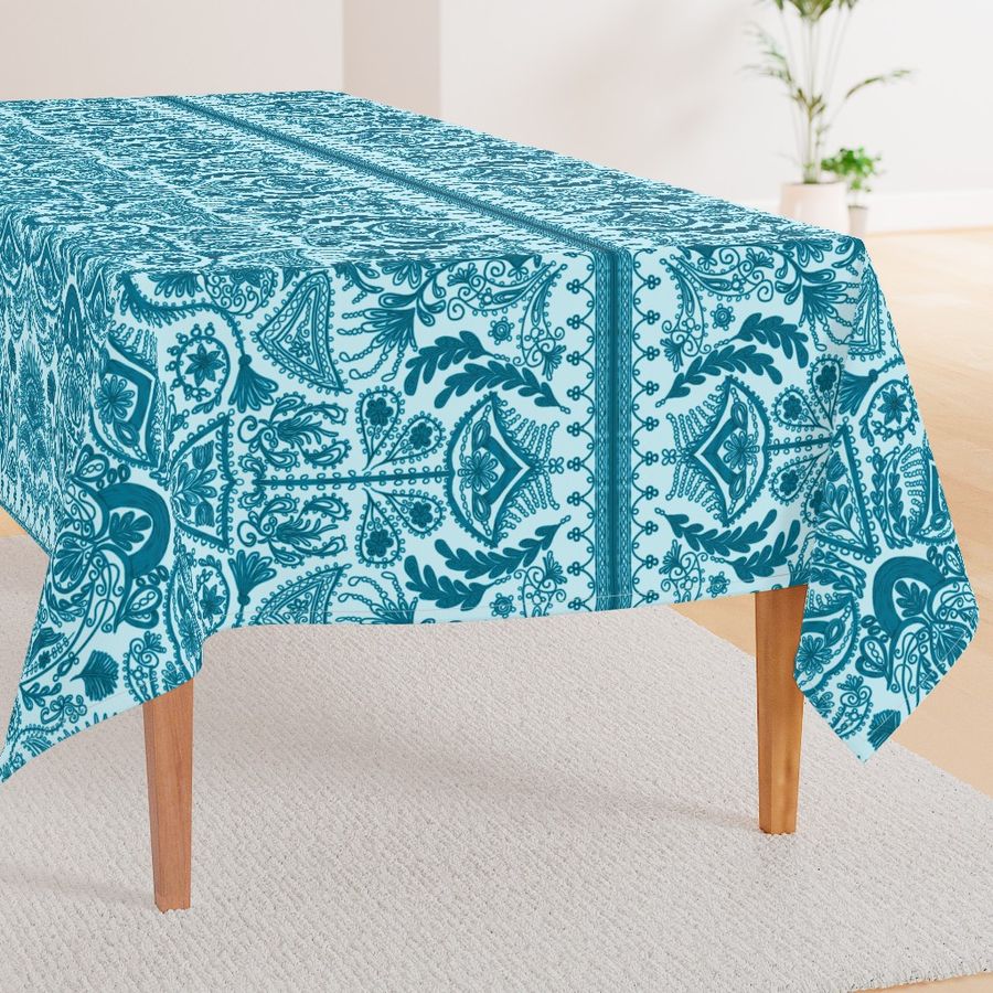 HOME_GOOD_RECTANGULAR_TABLE_CLOTH