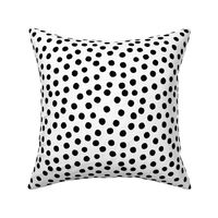 Monochrome Spot polka dot