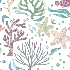 Cute Corals with Baby Sea Dragon [white] large