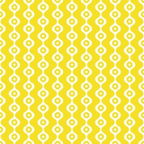 Mod Ogee Flowers - yellow and white