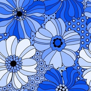 296 Flowers on Spots Blue