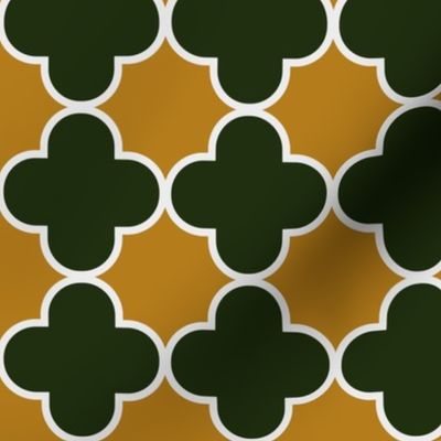 Holidays Quatrefoil Green and Gold