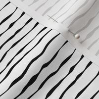 Black and white wavy stripes, horizontal, SMALL, 3/8 inch between lines