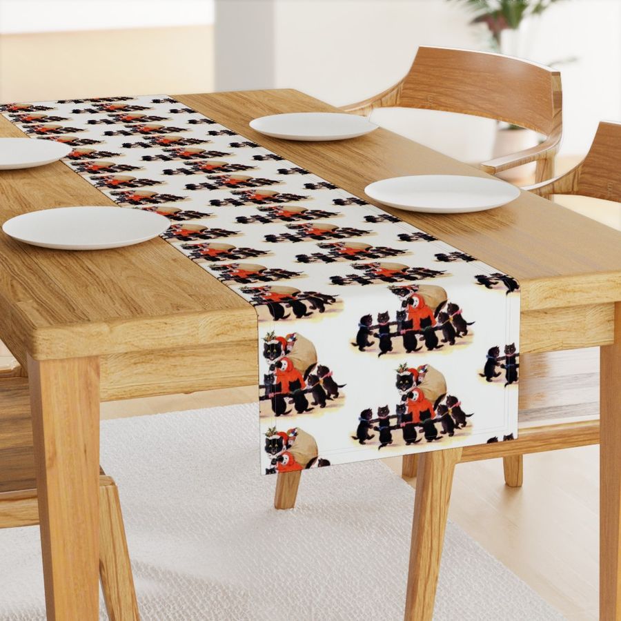 HOME_GOOD_TABLE_RUNNER