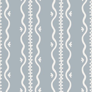 Lilah scalloped stripe blue and white