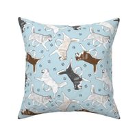 Trotting Siberian Husky and paw prints - frosty blue
