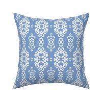 436 - Large scale Snowflake melting slowly on the winter sun - damask in powder blue and ice grey, for wallpaper, bed linen, table cloths, and home decor.