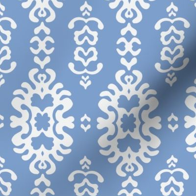 436 - Large scale Snowflake melting slowly on the winter sun - damask in powder blue and ice grey, for wallpaper, bed linen, table cloths, and home decor.