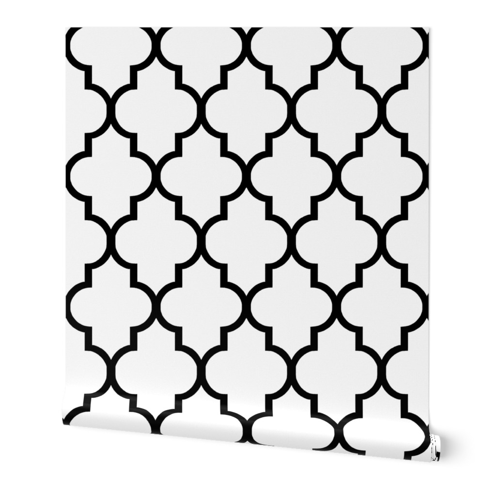 Classic White and Black Quatrefoil