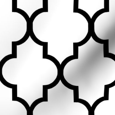 Classic White and Black Quatrefoil