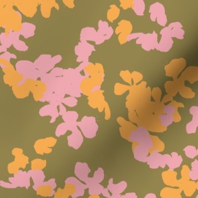 SMALL SCALE VINTAGE RETRO DITSY FLORAL IN GREEN, PINK, YELLOW