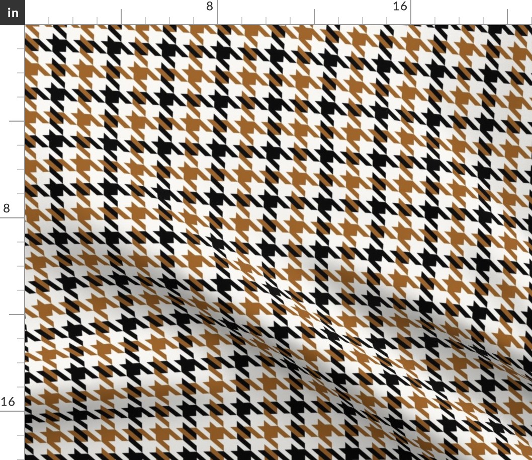 Houndstooth in Caramel Brown and Black - Traditional 