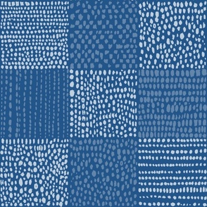 Cobalto Blue Monochromatic Textured Grid Large