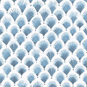 grandmillennial watercolor shells scallops_classic blue._12jpg