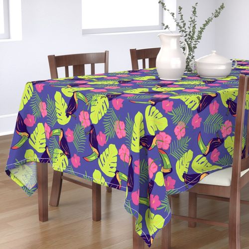 HOME_GOOD_RECTANGULAR_TABLE_CLOTH