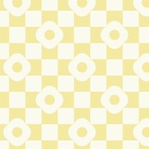 small// Daisy Flower Checkers Pastel Yellow