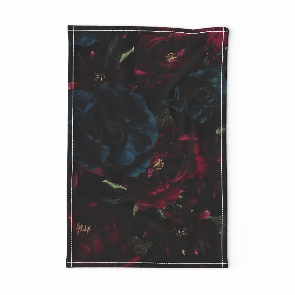 21" Dark Antique Moody Florals - Gothic Real Burgundy Wintry And Autumnal Flowers 