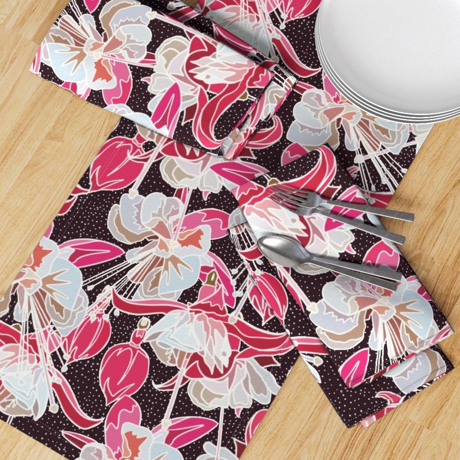 HOME_GOOD_TABLE_RUNNER