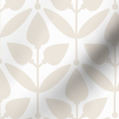Regal Tulip Emblem: A Majestic Symmetrical Floral Tapestry  // normal scale 0035 Q //