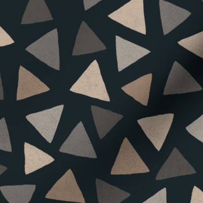 Spectrum of Symmetry: A Monochromatic Mosaic of Triangular Allure // normal scale 0006 S //