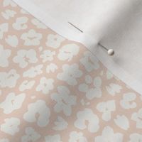Scattered Painted Flowers With Texture | Cream on Peachy Beige 