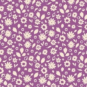 Floral meadow in white and purple / Scribbled flowers small scale 