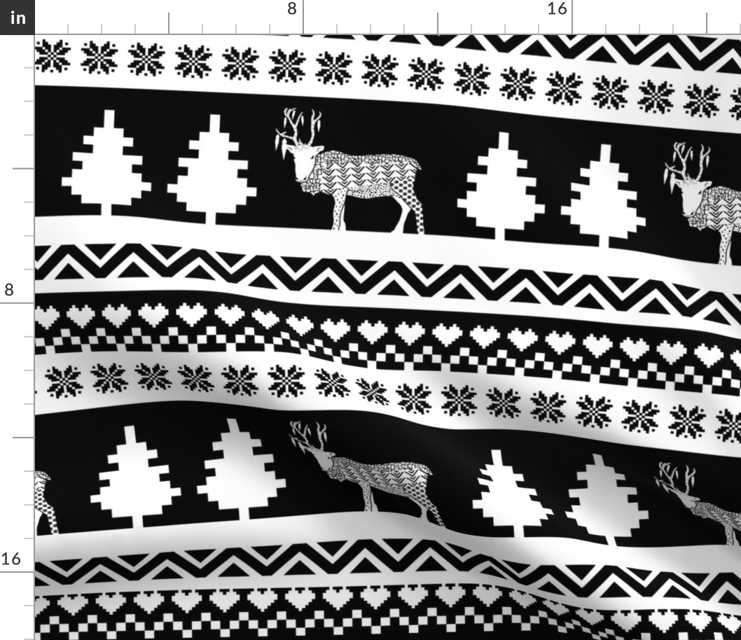 Oversized Patchwork Reindeer Christmas Sweater Pattern - BW