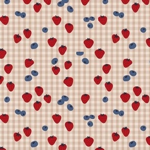 Little forest fruit cocktail - vintage seventies blue berries and strawberries on beige gingham
