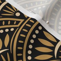 Art Deco Scallop | Medium Scale | Black and Gold