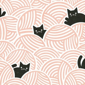 M - Yarn Cats Peach