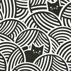 M - Yarn Cats Black & White