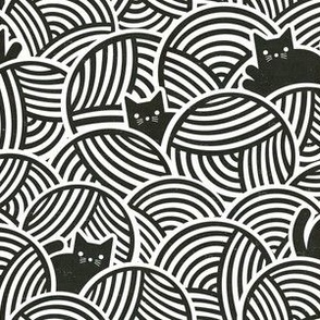 XS - Yarn Cats Black & White