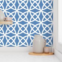 Navy Geometric with Interlocking Circles in Light Navy and White - Jumbo - Hamptons Geometric, Geometric Navy,  Coastal Grandmother