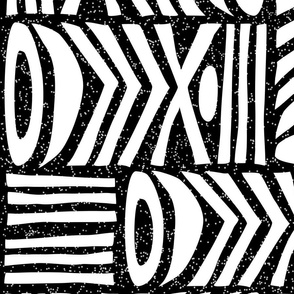 (L) Graphic Black and White Modern Tribal Folk Art Boho Geometric  